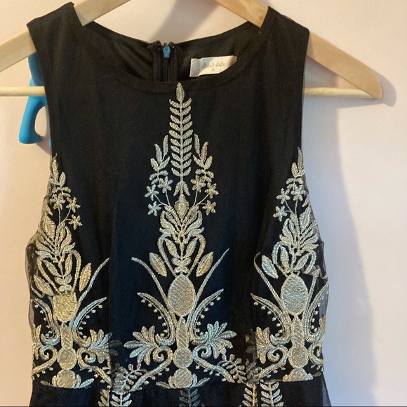 Altar’d state M black gold embroidered FNF dress - Picture 9 of 16